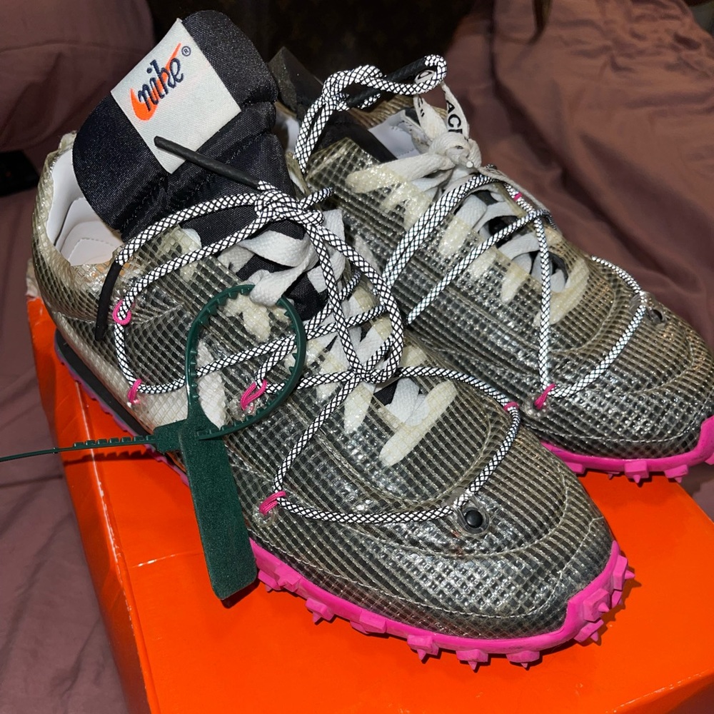 Off White Pink & White Nike Size 9.5